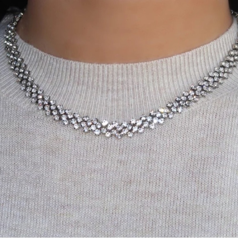 Rhinestone chocker necklace